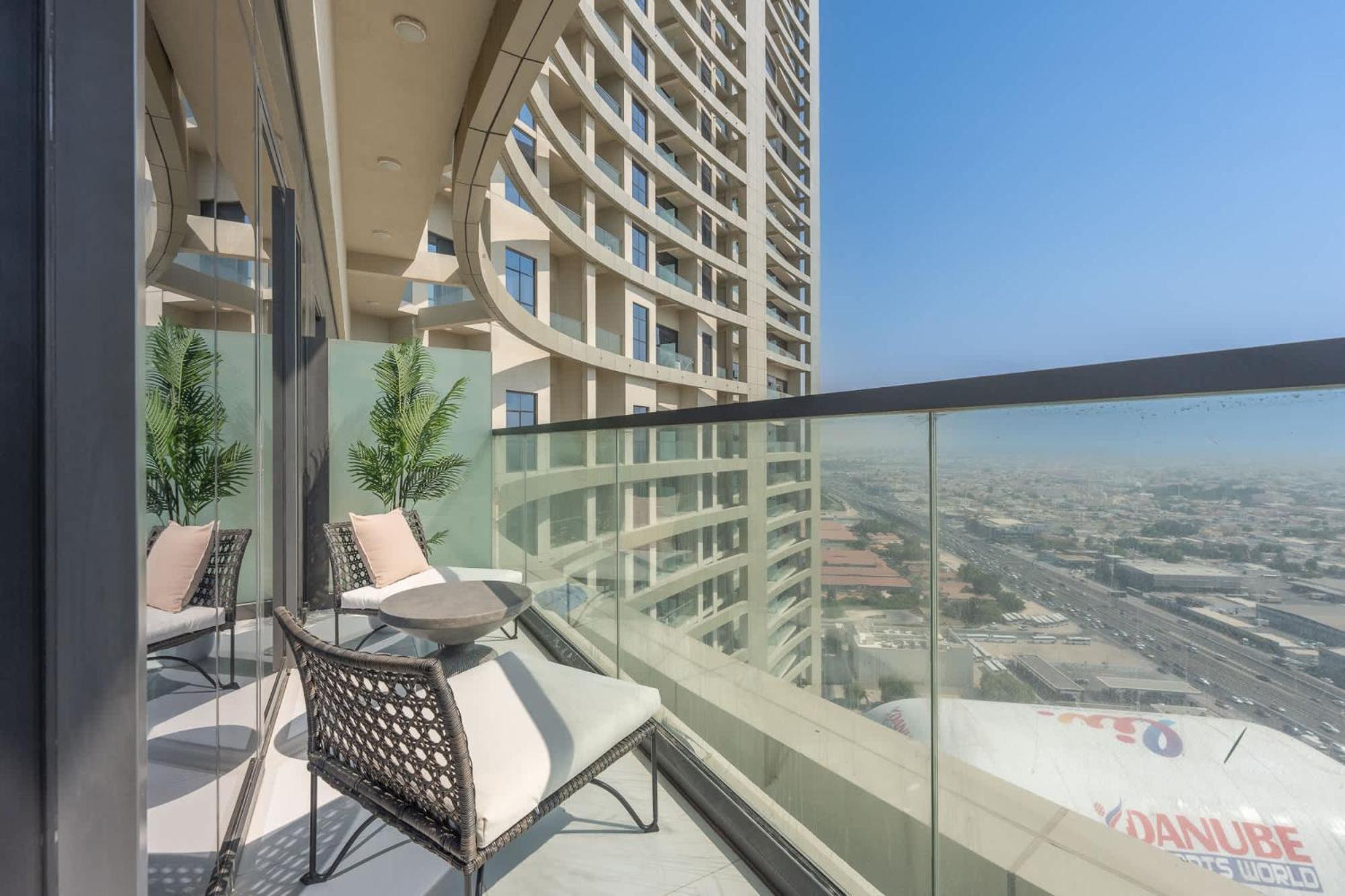 Gorgeous Style 2-Bedroom Apartment In Business Bay Dubai Exterior photo